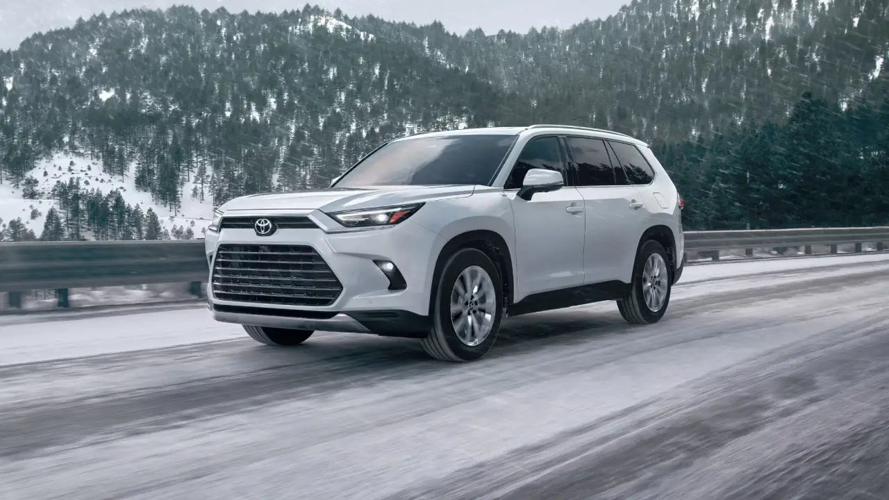 2025-Toyota-Highlander-crossover-suv