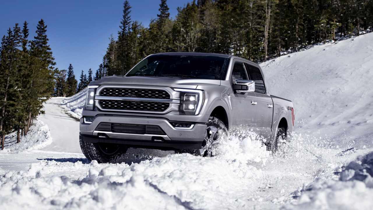 ford-f150-in-snow