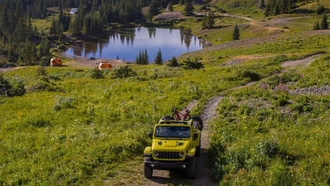 Jeep Gladiator in der Natur