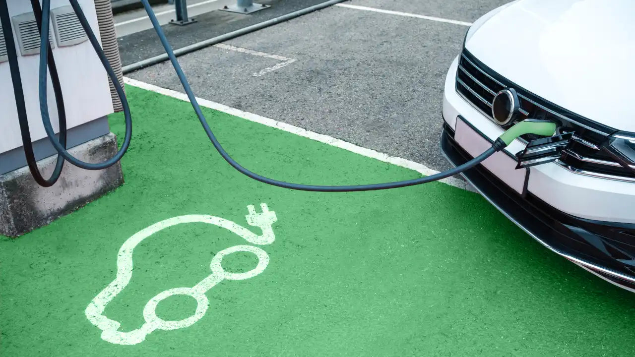 Electric vehicle charging station