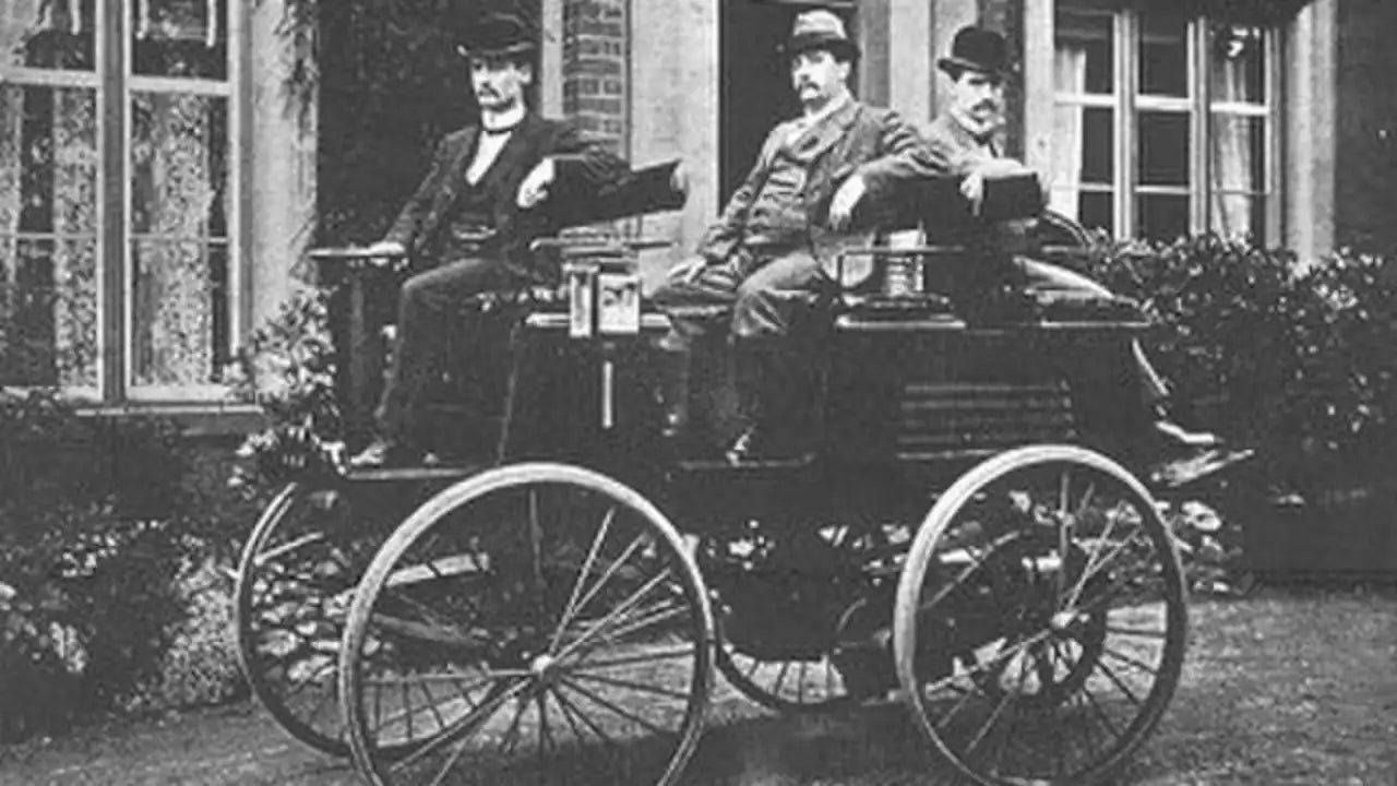 first-electric-car