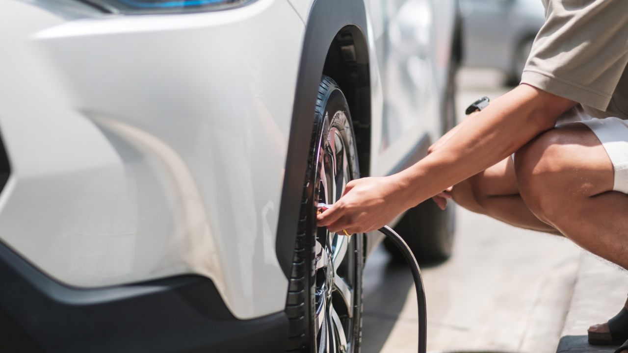 inflating car tires