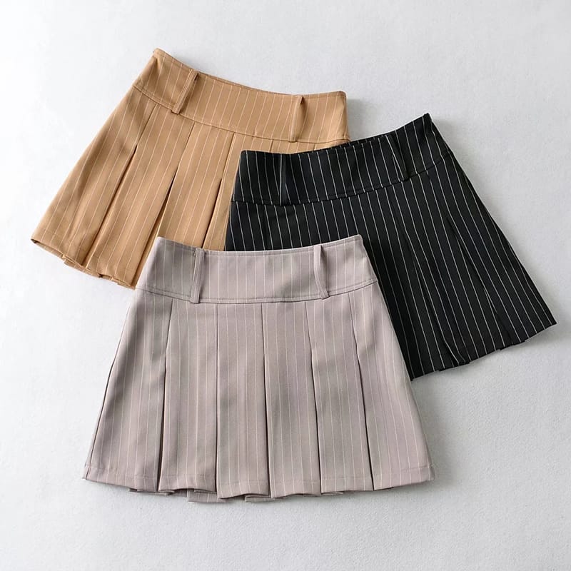 Women Light Gray High Rise Pleated A-line Mini Skirt with White