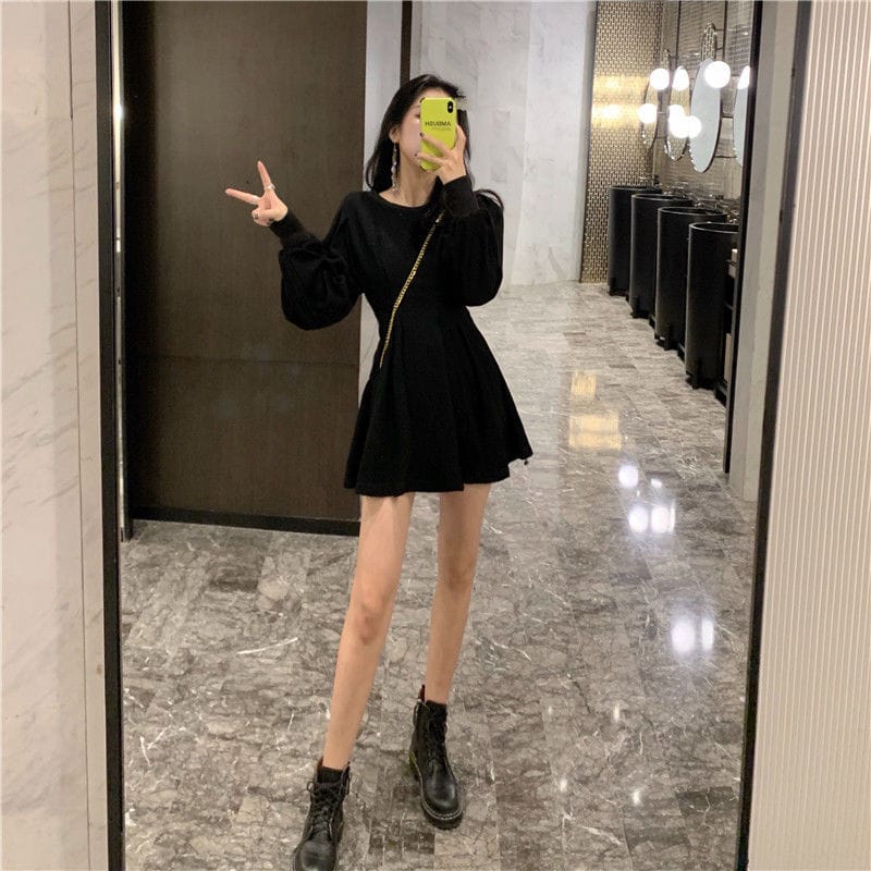 Black Lantern Long Sleeve A- Line O Neck Casual Mini Dress