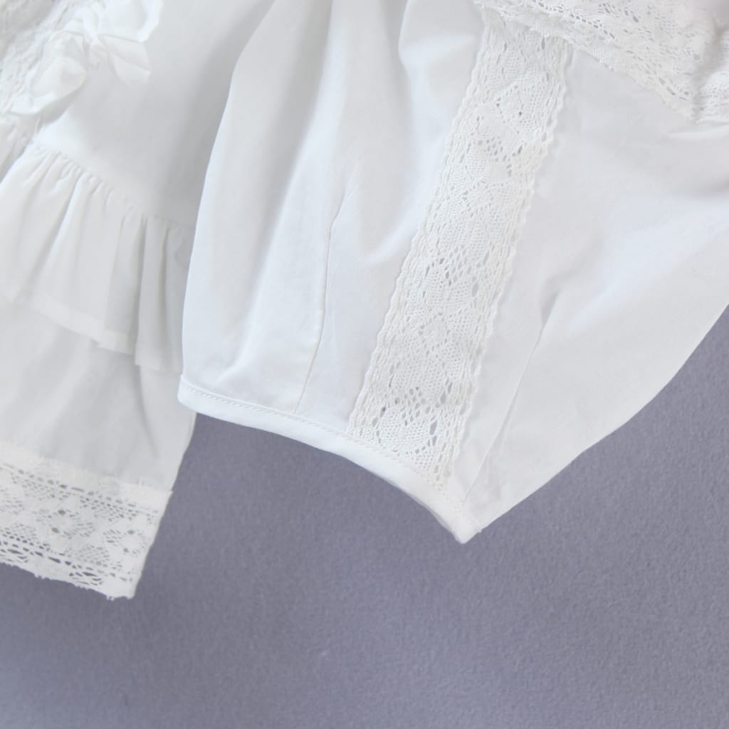 Women White Lace Square Collar Short Puff Sleeve with Ruffles detail