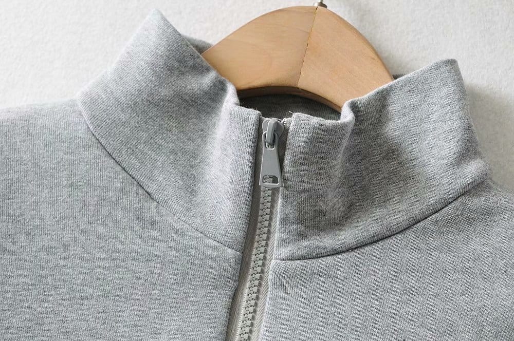 Women Grey Long Sleeve Chic Drawstring Pullover Crop top Sweatshirt with Zipper Upper detail