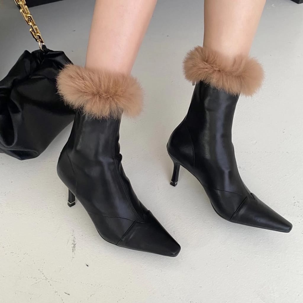 Women Black Pointed Toe Ankle Boots with thin High Heels back Zipper and Brown Fur detail Booties