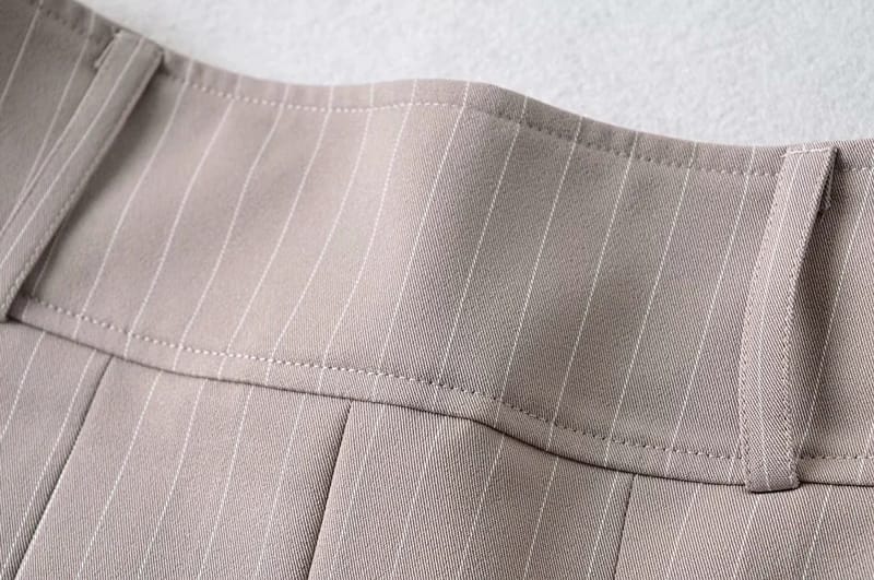 Women Light Gray High Rise Pleated A-line Mini Skirt with White