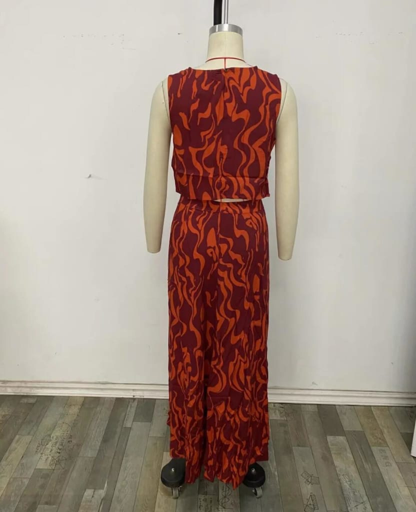 Women Orange Geometric Print Viscose Two Piece Skirt Set with Cut out side Cropped Tank top & Wrap