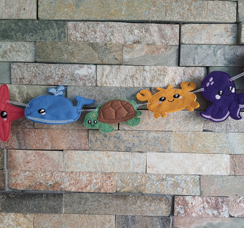 Under the sea character bunting
