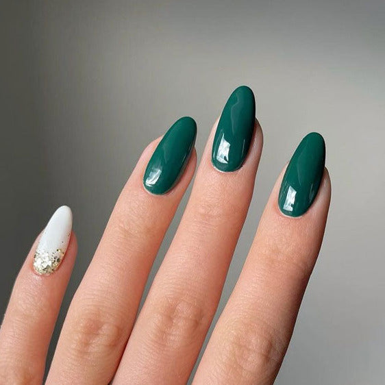 BIS Pure Nails gel polish  ml, E26 GUCCI Green – BEAUTY IMAGINE SPACE