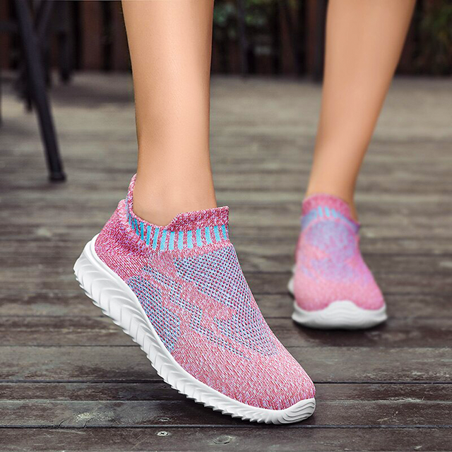 KNIT WALKERS