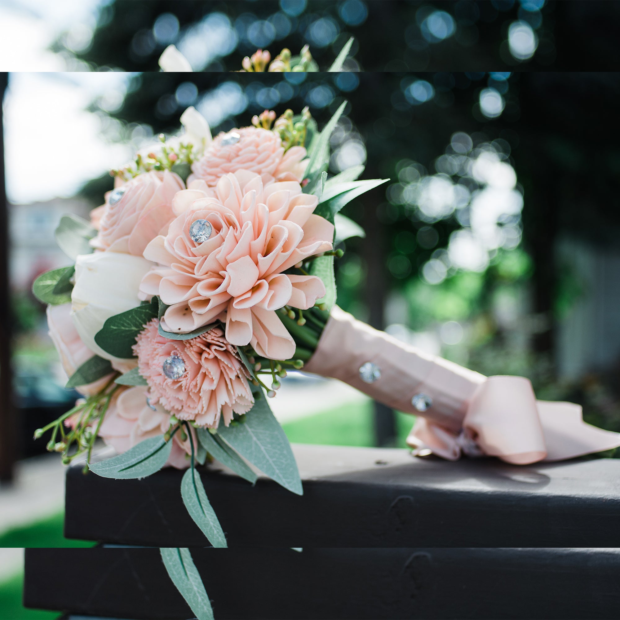 Sola Wood Flowers Bouquet, Quinceanera Bouquet, Ramo De Novia-Madanela