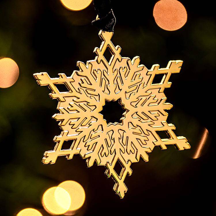 10 Metal 3D Snowflake Ornament: Antique Silver Leaf [XY899047] 