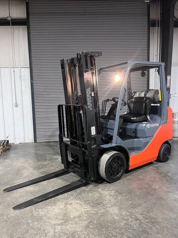 2014 Toyota Forklift 5K w/3 Stage Mast & Side Shift