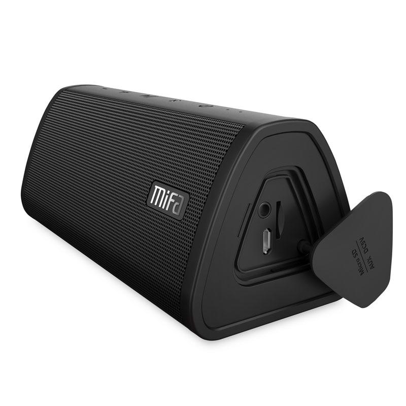 portable outdoor waterproof bluetooth speaker