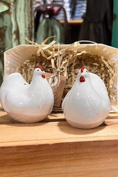 Hen Salt and Pepper Shakers