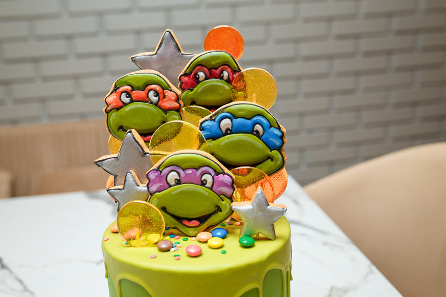 Birthday-cake-with-Teenage-Mutant-Ninja-Turtles-for-5-years-old-boy-theme-birthday-party