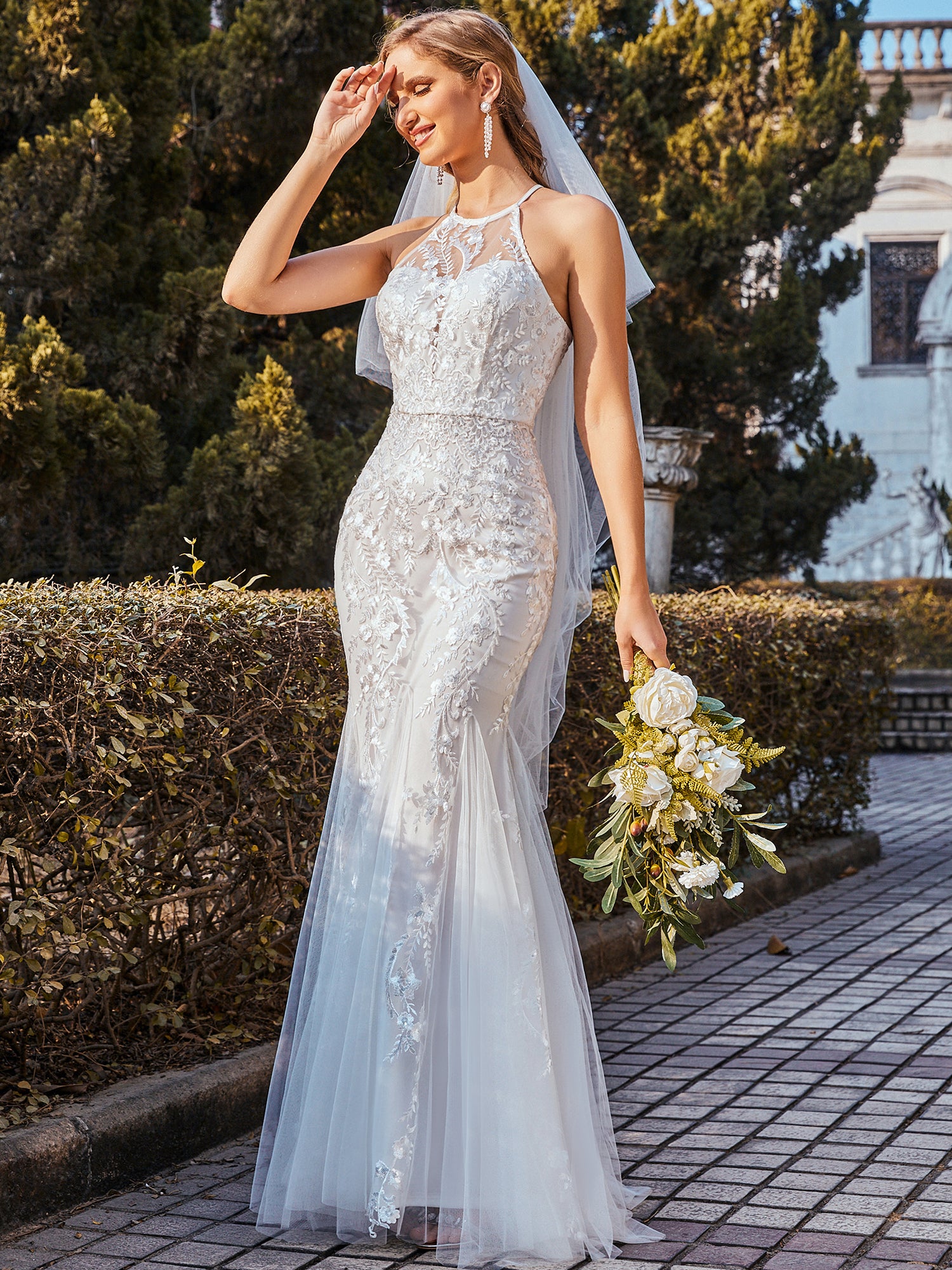 Casual-Halter-Lace-Fishtail-Wedding-Dress