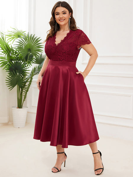 Plus Size V-neck Lace Bodice A-line Mother Dress with Pockets