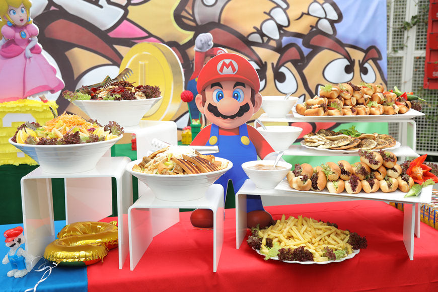 super-mario-anthropomorphic-decoration-With-birthday-food-catering-party.