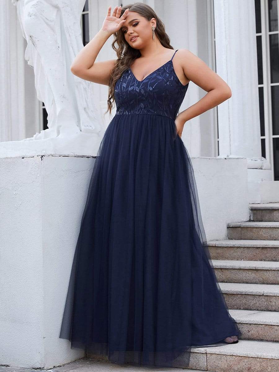 Plus Size Soft Spaghetti Straps V-Neck Embroidery Evening Dress