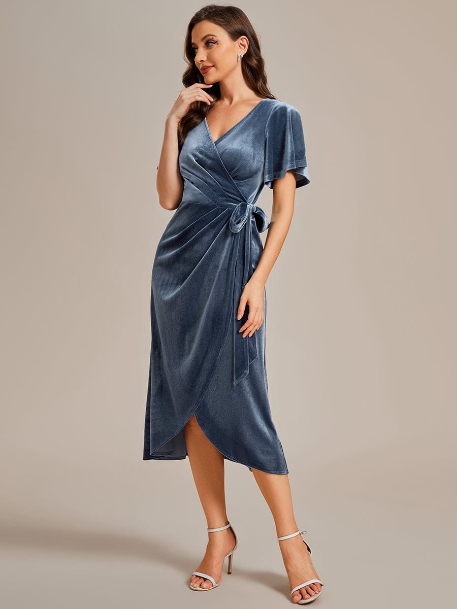 One-Piece Type Short Sleeves V-Neck Velvet Midi Wedding Guest Dress