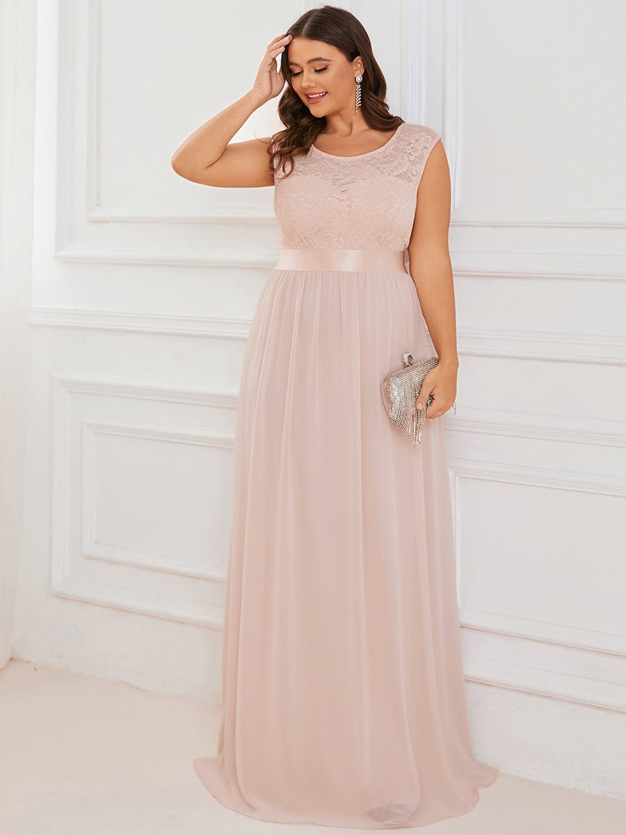 Plus Size Classic Round Neck V Back A-Line Chiffon Bridesmaid Dresses with Lace