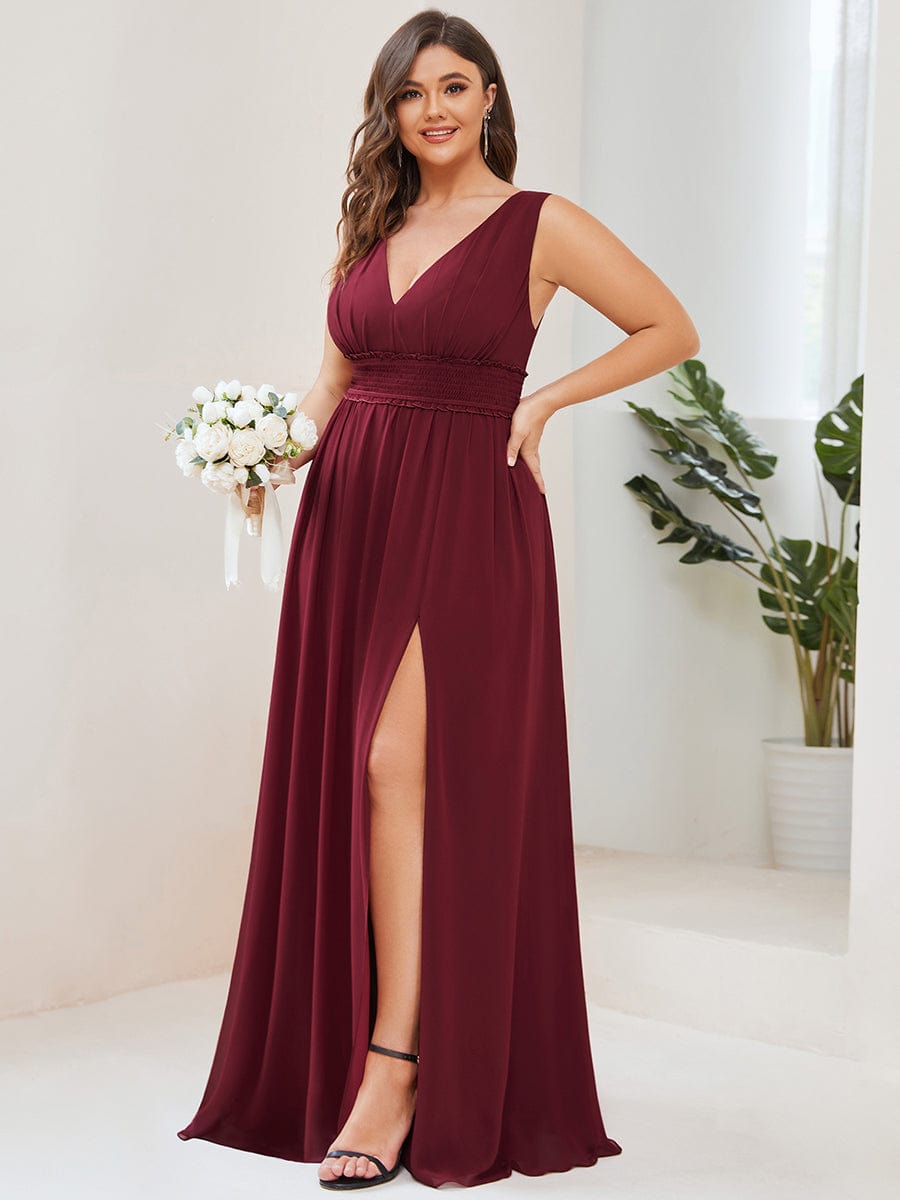 Plus Size V-Neck Sleeveless Pleated Chiffon Bridesmaid Dress