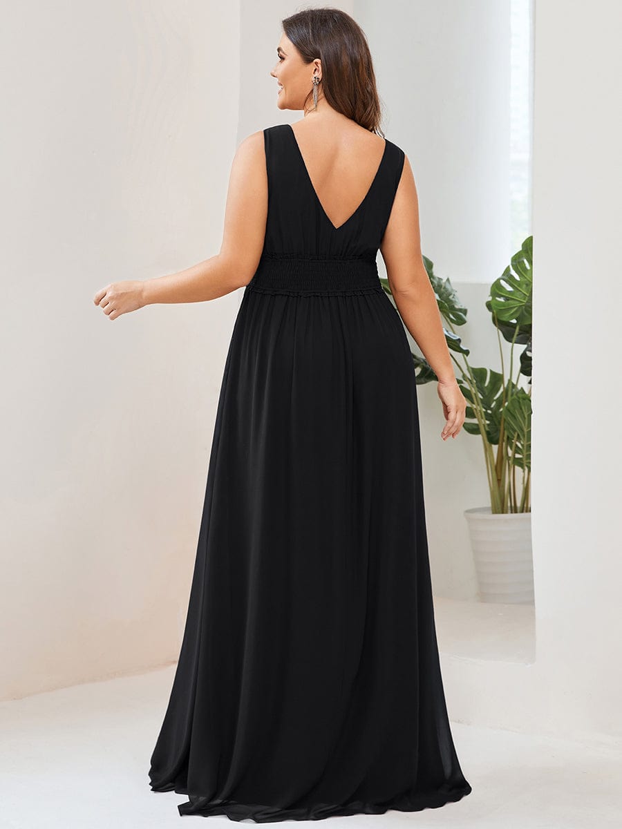 Plus Size V-Neck Sleeveless Pleated Chiffon Bridesmaid Dress