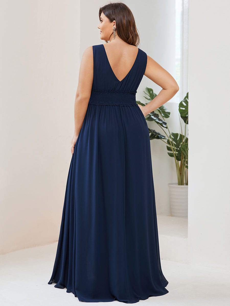 Plus Size V-Neck Sleeveless Pleated Chiffon Bridesmaid Dress