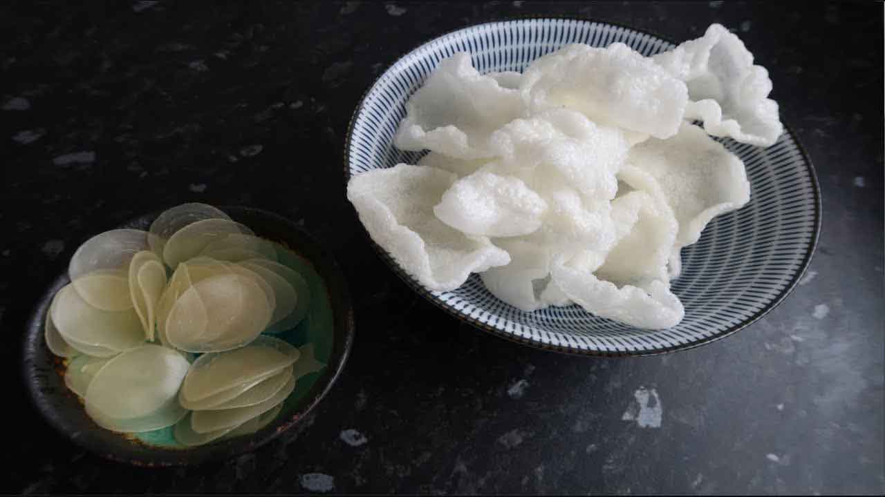 How to cook prawn crackers