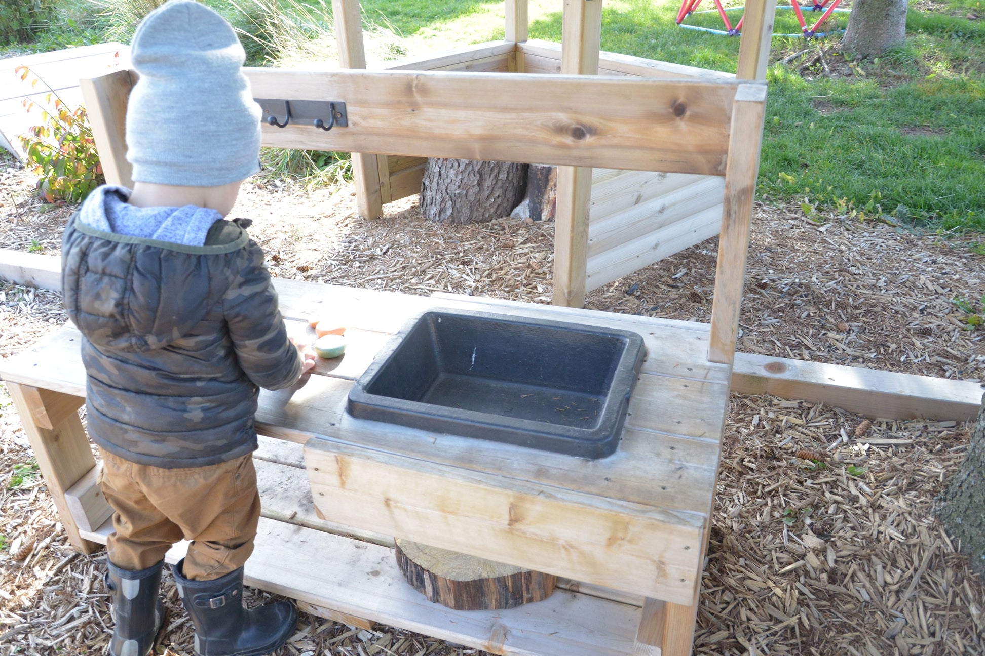 Toddler Mud Kitchen Outdoor Natural Play   ONP1002 2 1944x 