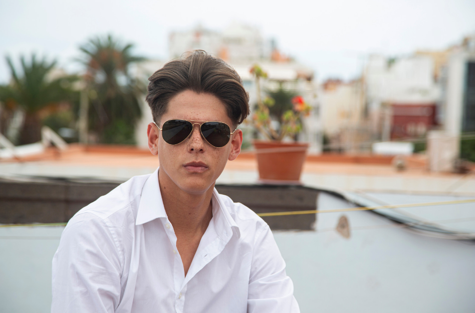 6 modelos de lentes de sol para hombre que son pura actitud