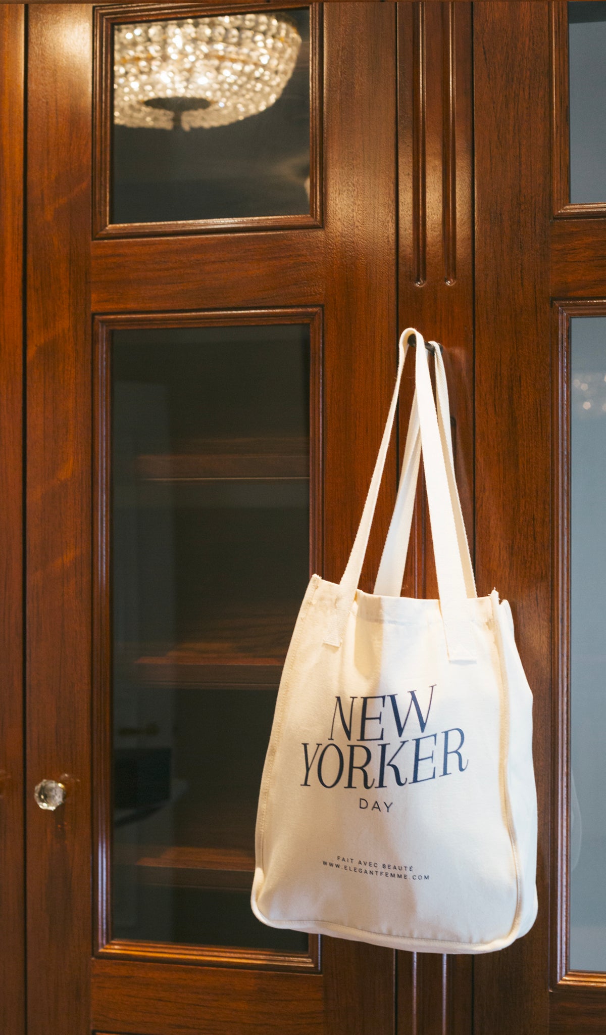 New Yorker Tote Bag – shop.elegantfemme.com