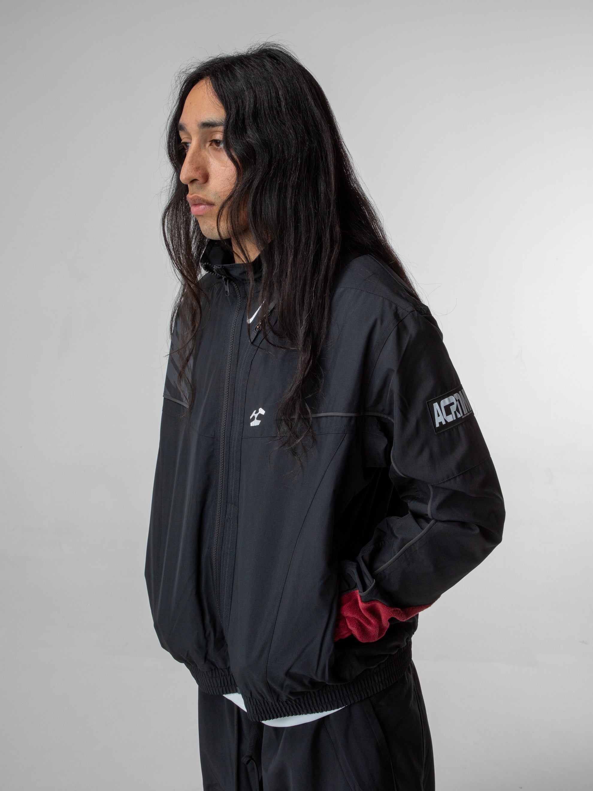 日本最級 NIKE × ACRONYM WOVEN JACKET Mサイズ ブラック mba.today