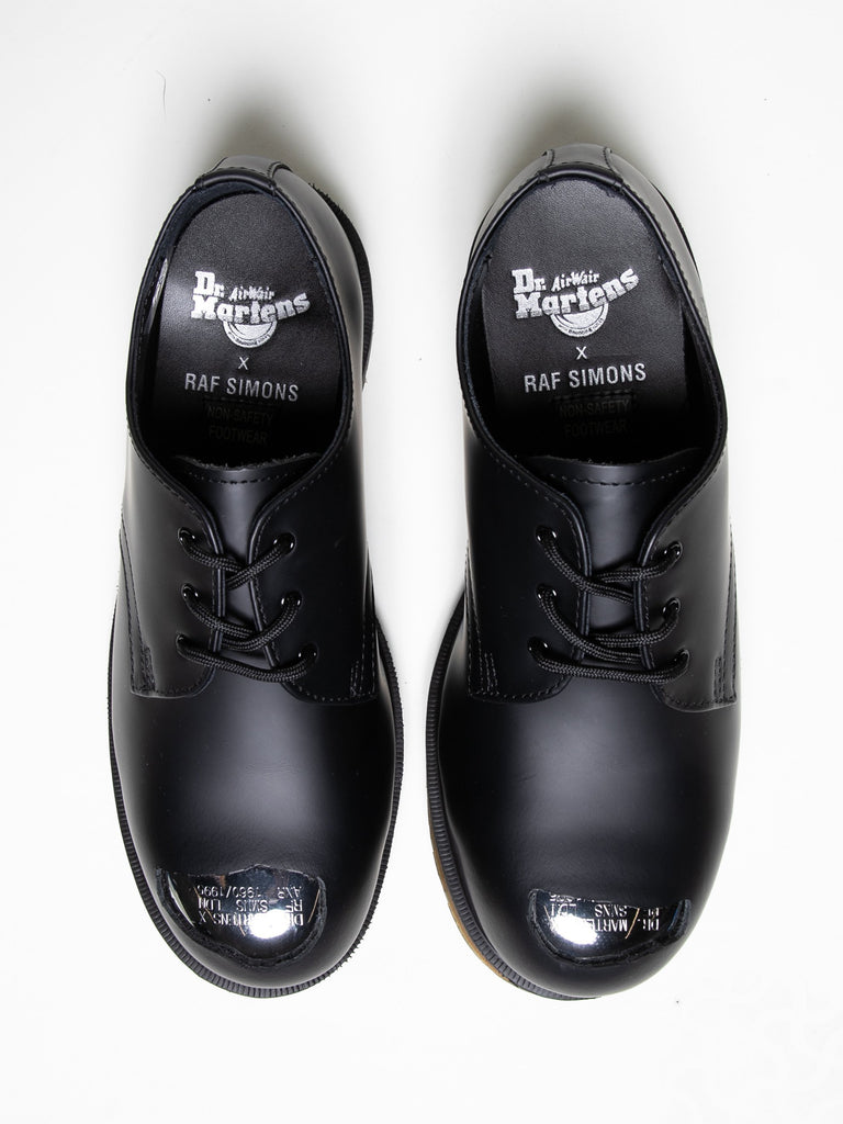 dr martens exposed steel toe