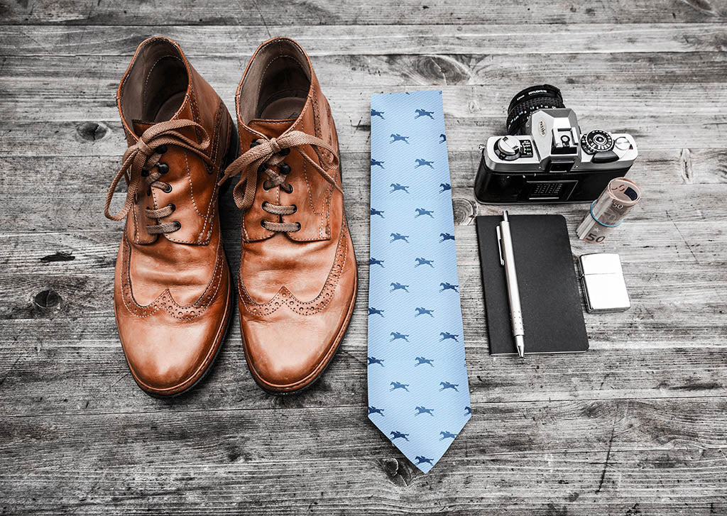 Race Horse Silk Tie in Light Blue