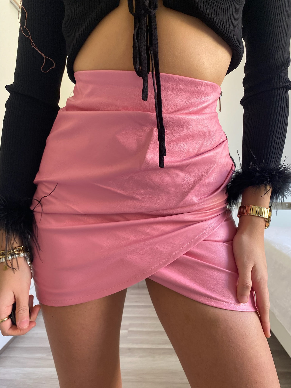 Falda sintética con cremallera lateral rosa | R.a. Boutique