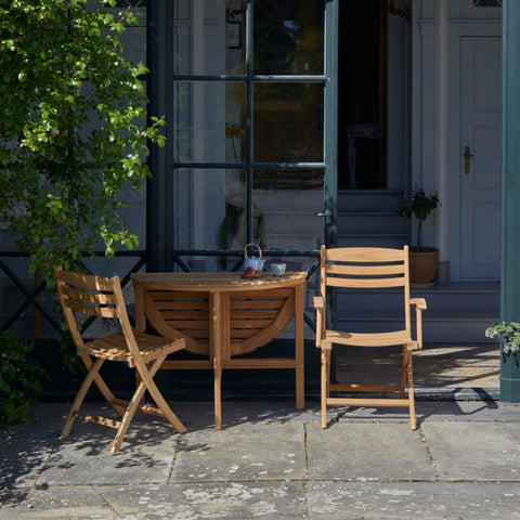 Selandia Outdoor Table and Chairs - Skagerak Outdoor Furniture at Batten Home