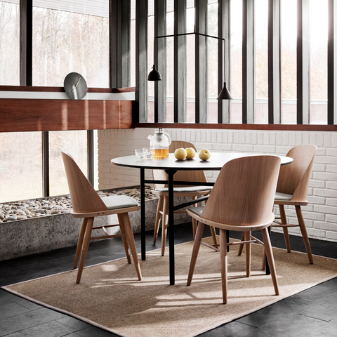 Menu Synnes Dining Chair | Scandinavian dining room chair | Scandinavian Furniture from Danish Design Brands 