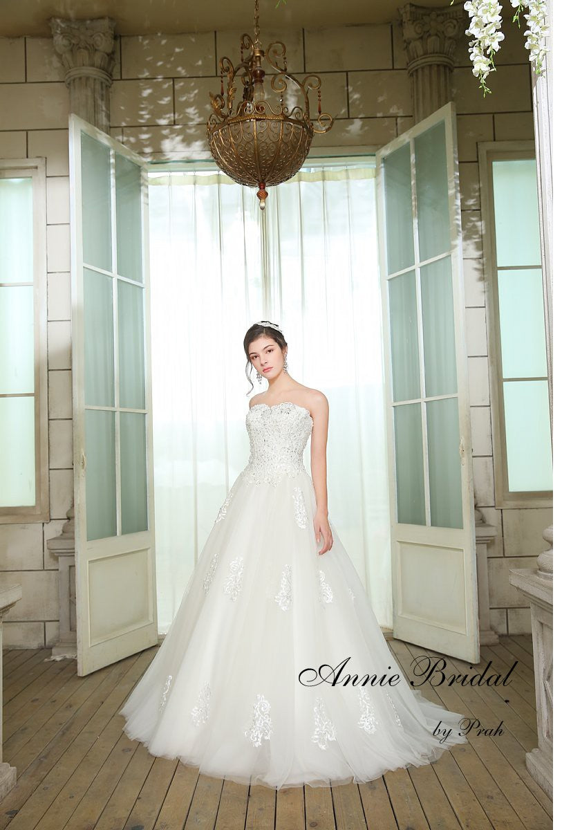カラーホワイト【値下げ】ウェディングドレス  Annie Bridalエニーブライダル婚礼衣装