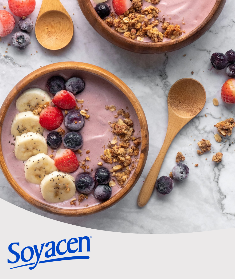 Bowl de desayuno con frutos rojos y Soyacen | Blog PRONACEN