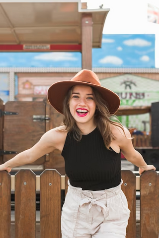 woman in Texas traditional dressing