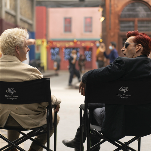 Good Omens Season 2 Cast photo with David Tennant // Crowley wearing Rigards Sunglasses