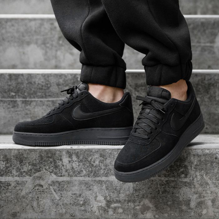 nike air force lv8 suede black