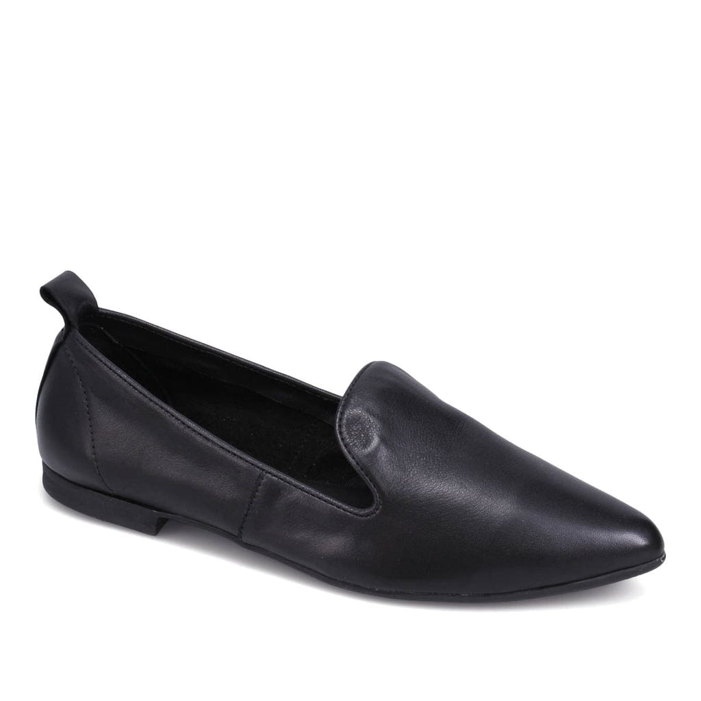 Finley Closed Toe Heel-black