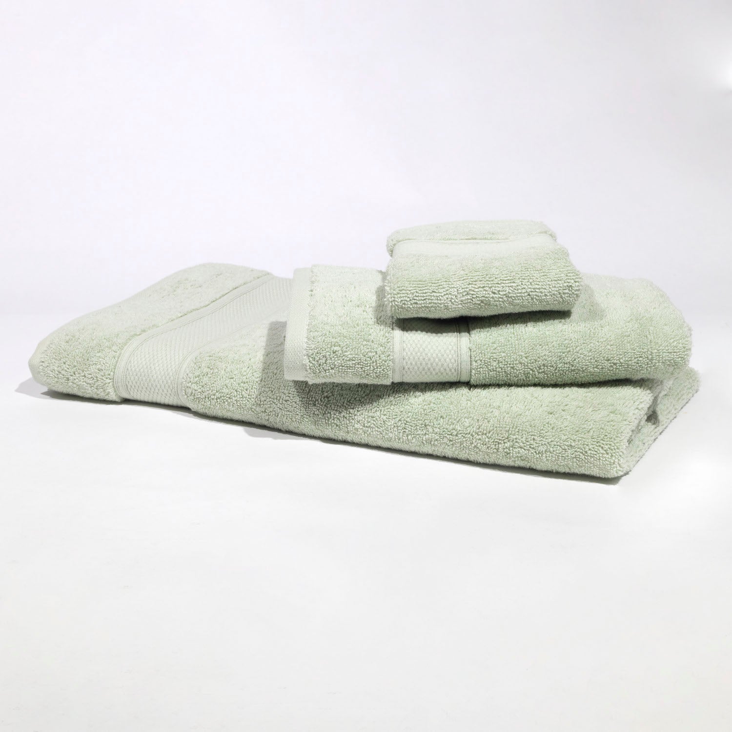 Organic Cotton Bath Towel in Sage/Chalk – The Primary Essentials