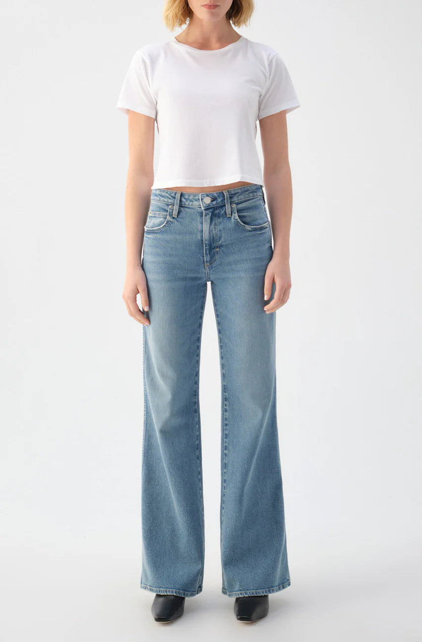 AMO Anita Flare in Eternal