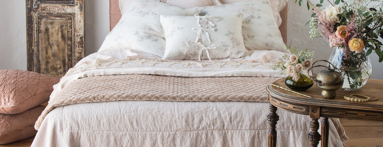 Bella Notte Linens Throws Collection